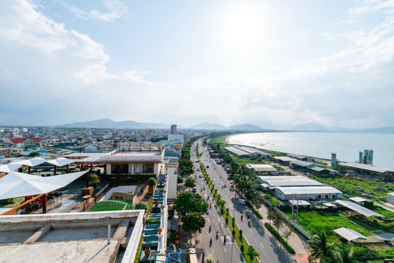 Oyo 375 Hoa Binh Hotel ดานัง ภายนอก รูปภาพ