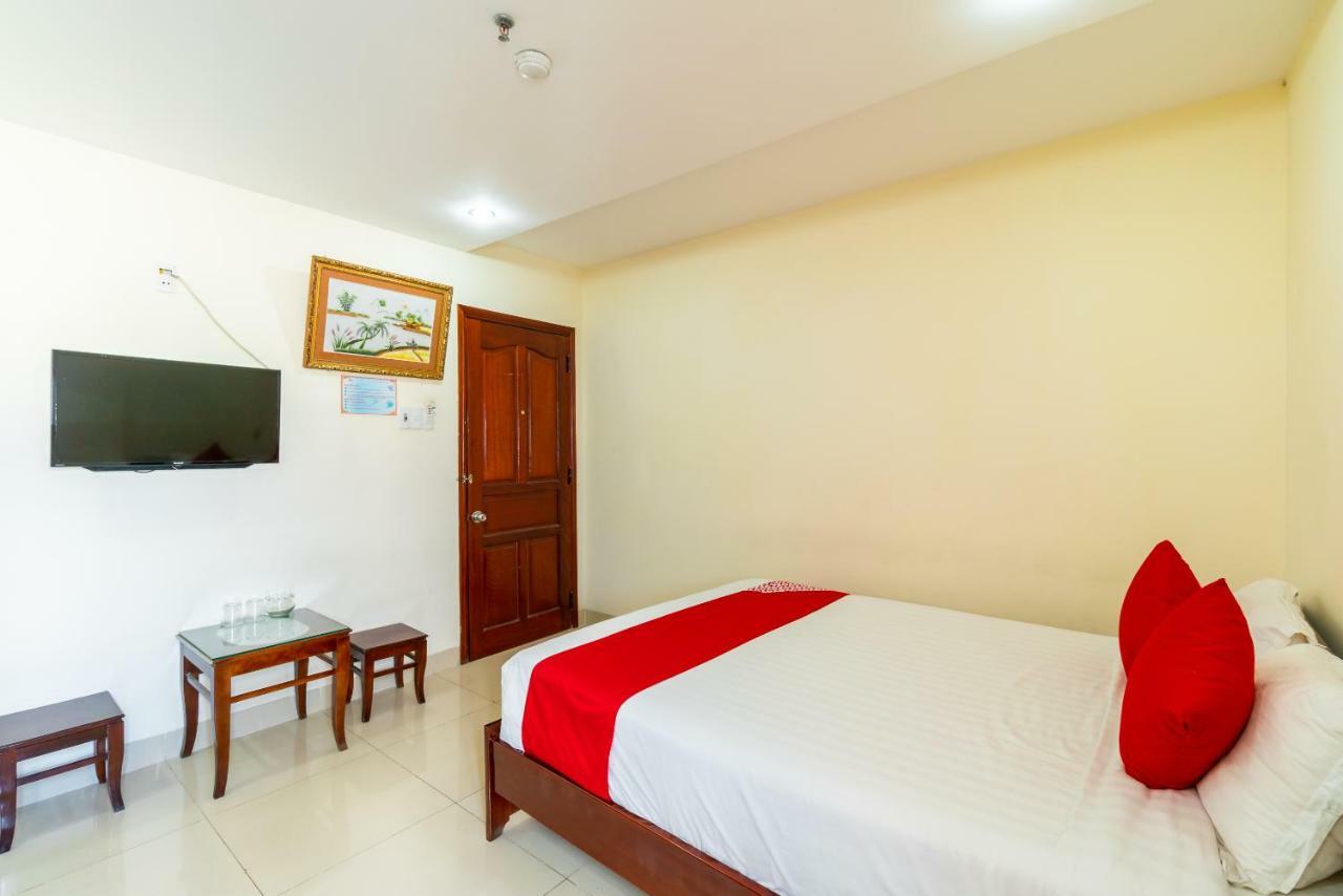 Oyo 375 Hoa Binh Hotel ดานัง ภายนอก รูปภาพ