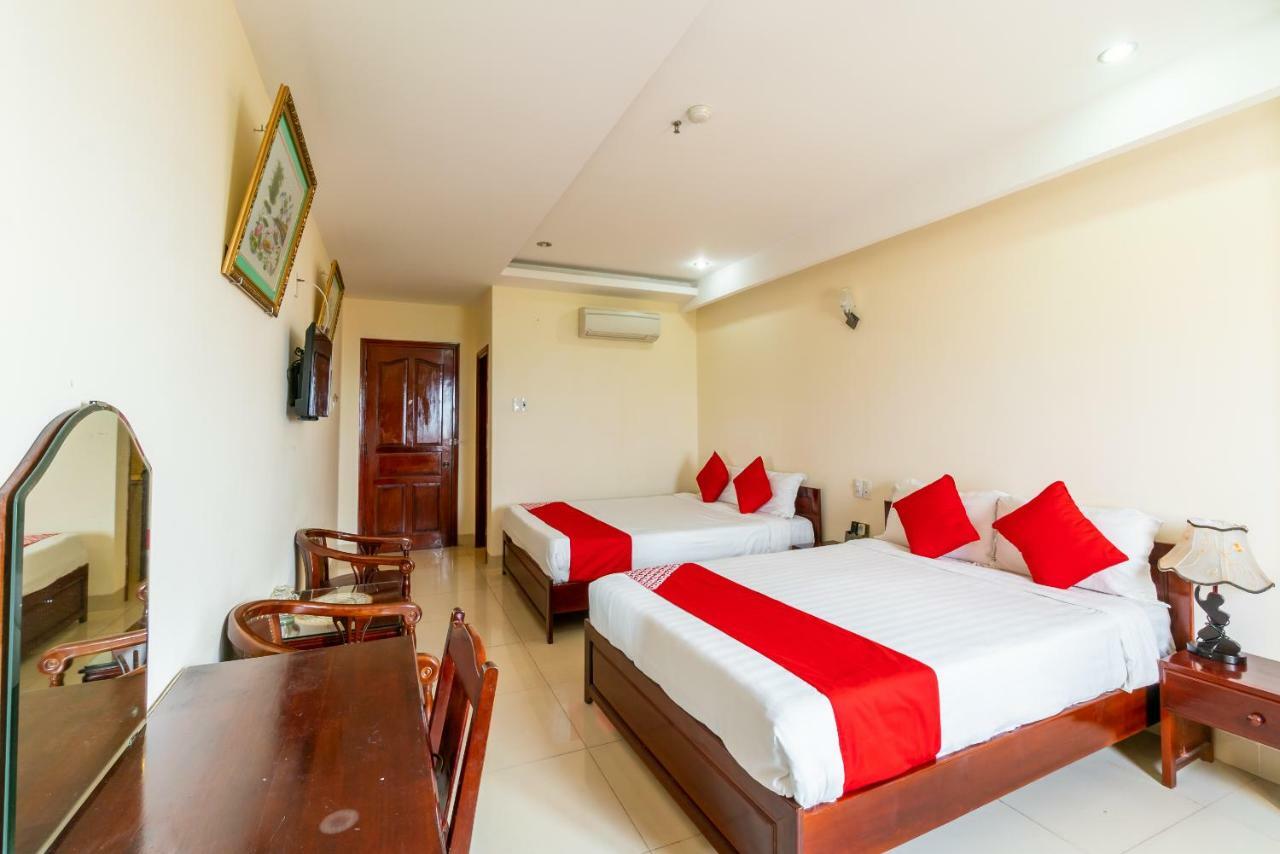 Oyo 375 Hoa Binh Hotel ดานัง ภายนอก รูปภาพ